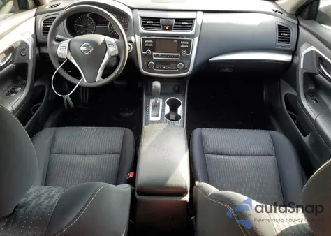 2017 Nissan Altima 2.5 z USA, uszkodzony, nr VIN 1N4AL3AP1HC120835